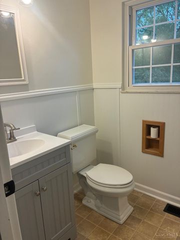 3042 Woodside Drive, Fairfield, OH 45014