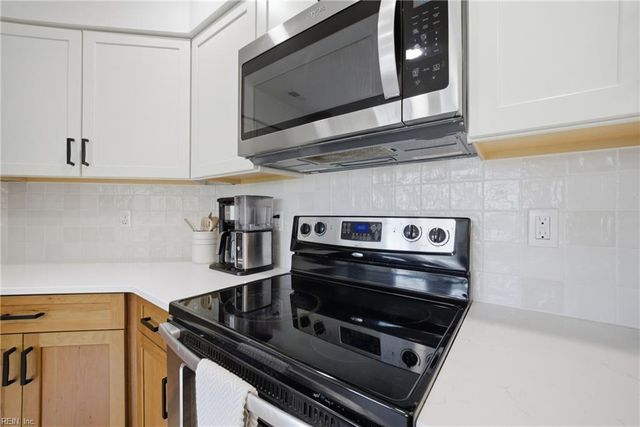 6101 Compton CT, Suffolk, VA 23435