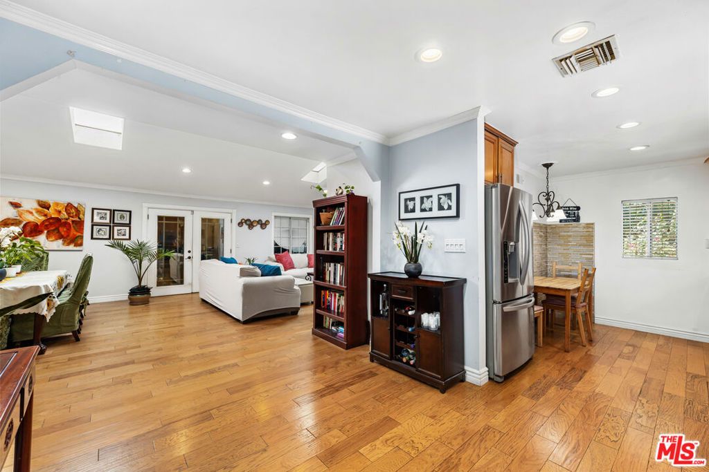 20628 Clark Street, Woodland Hills, CA 91367 — photo 5