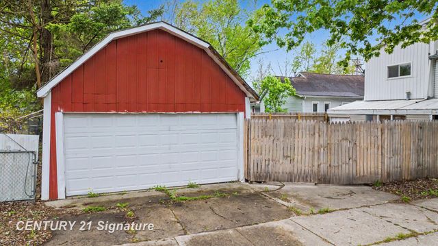 1300 S Wheeler Street, Saginaw, MI 48602
