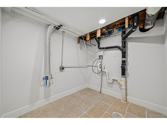 1568 Beeler St, Aurora, CO 80010