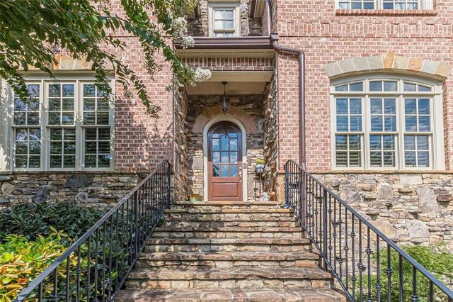 1829 Buckhead Valley NE Lane, Atlanta, GA 30324
