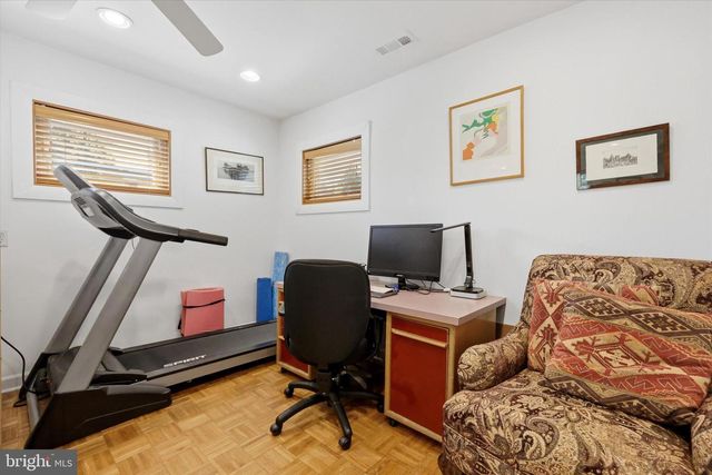 6944 PAWLING ST, Philadelphia, PA 19128