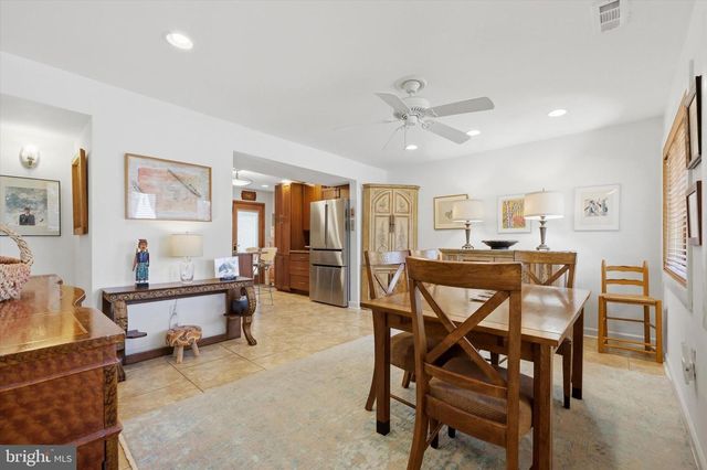 6944 PAWLING ST, Philadelphia, PA 19128