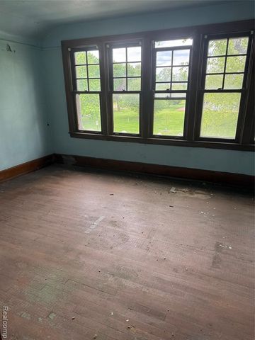 4420 Burns Street, Detroit, MI 48214