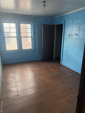 4420 Burns Street, Detroit, MI 48214