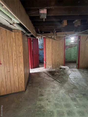 4420 Burns Street, Detroit, MI 48214