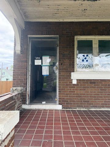 4420 Burns Street, Detroit, MI 48214