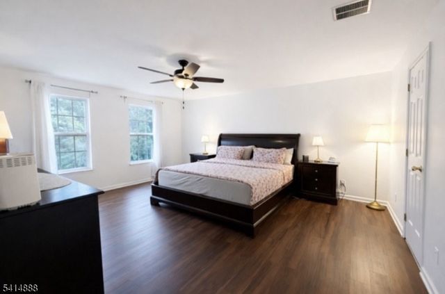 8 Swing Bridge Ln, South Bound Brook Boro, NJ 08880