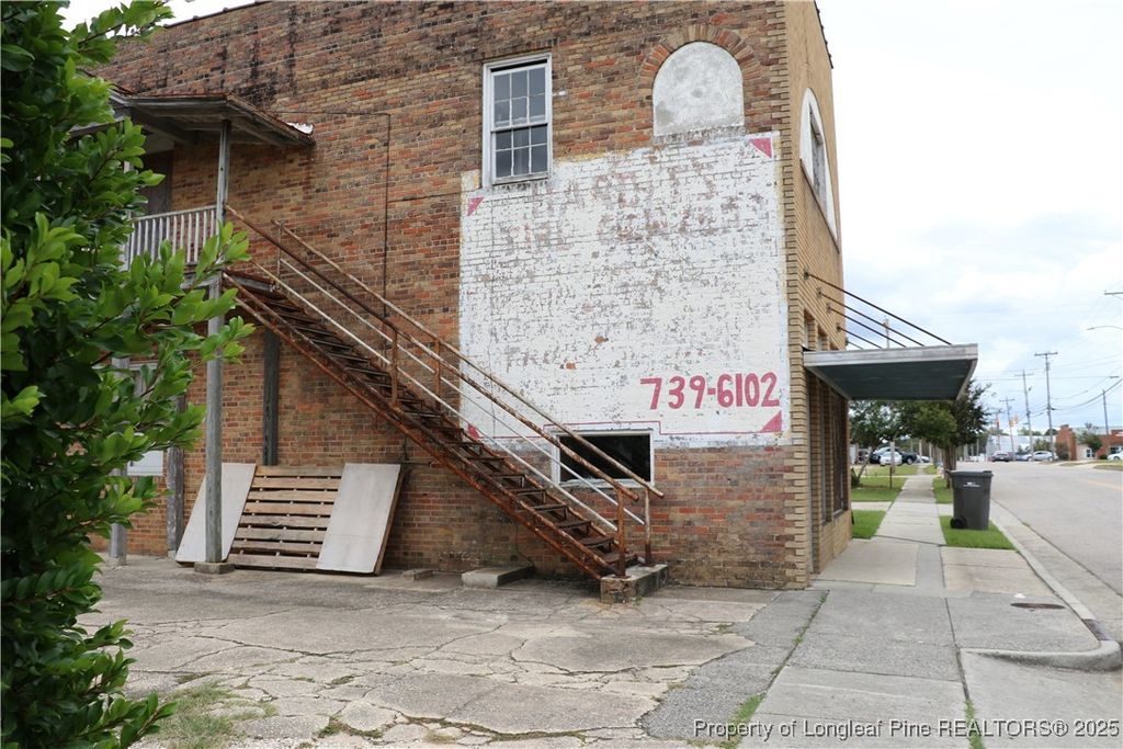 304 N Walnut Street, Lumberton, NC 28358 — photo 14