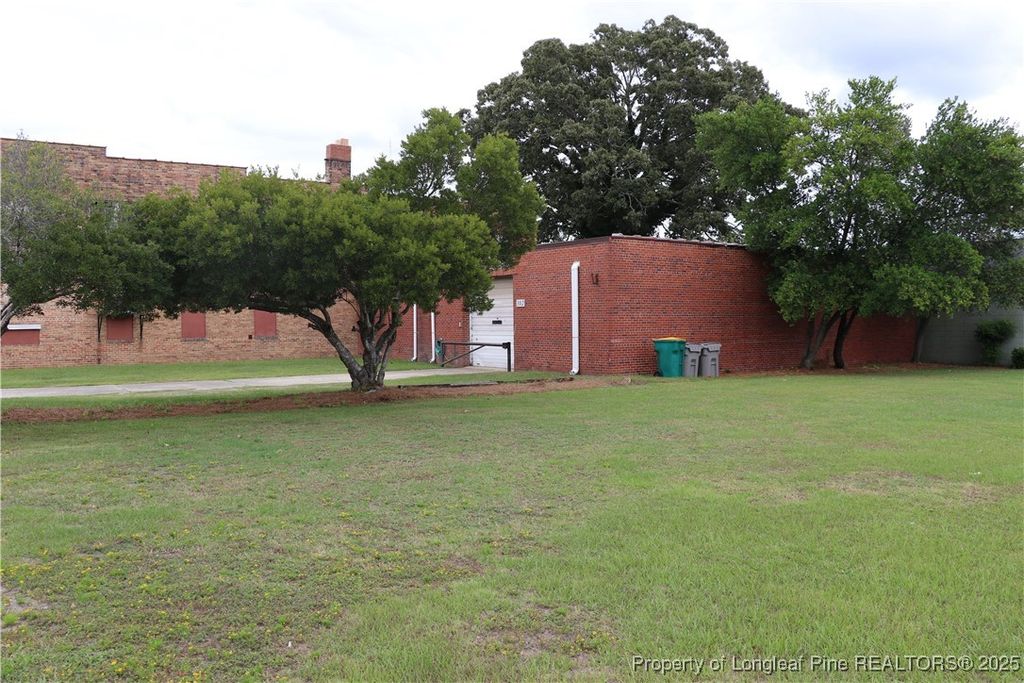 304 N Walnut Street, Lumberton, NC 28358 — photo 7
