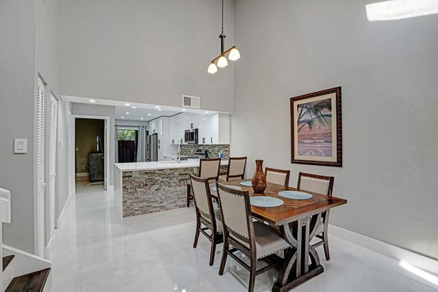 456 SE 14th Street, Dania Beach, FL 33004