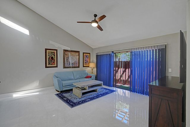 456 SE 14th Street, Dania Beach, FL 33004