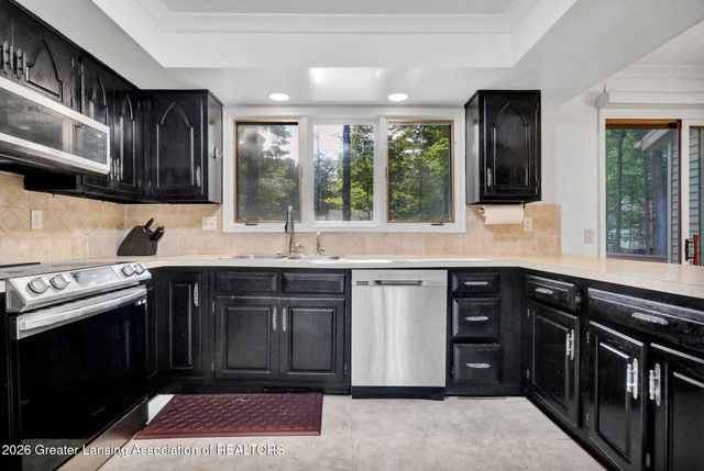3890 Sheldrake Avenue, Okemos, MI 48864