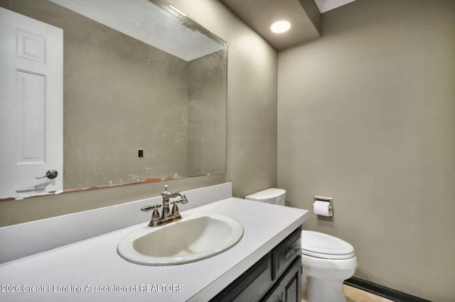 3890 Sheldrake Avenue, Okemos, MI 48864