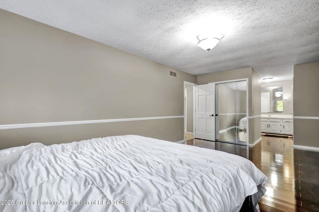 3890 Sheldrake Avenue, Okemos, MI 48864