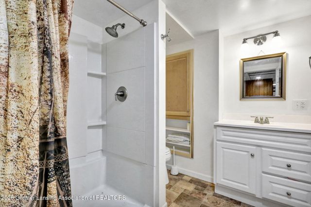 3890 Sheldrake Avenue, Okemos, MI 48864