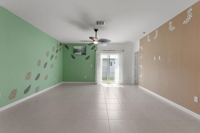 2405 88th Avenue, Vero Beach, FL 32966