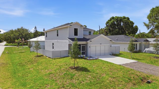 2405 88th Avenue, Vero Beach, FL 32966