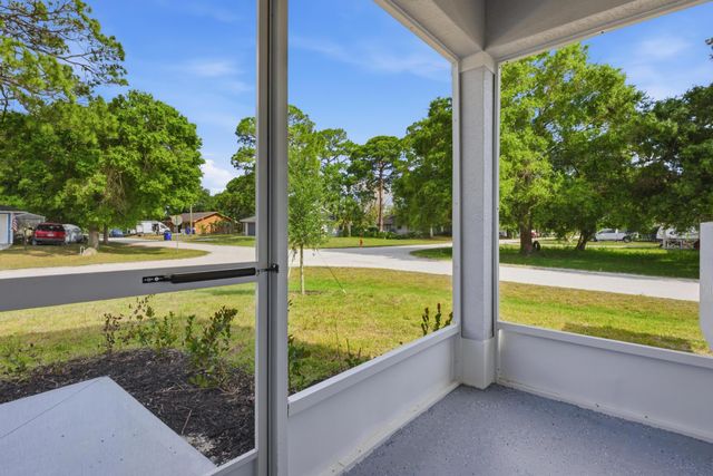 2405 88th Avenue, Vero Beach, FL 32966