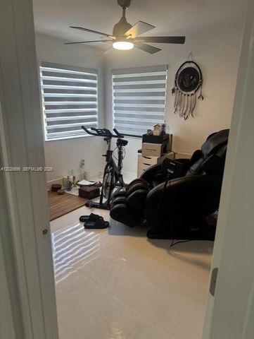 1131 SW 110th Avenue, Pembroke Pines, FL 33025