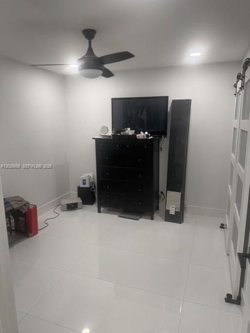 1131 SW 110th Avenue, Pembroke Pines, FL 33025