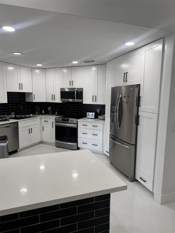 1131 SW 110th Avenue, Pembroke Pines, FL 33025