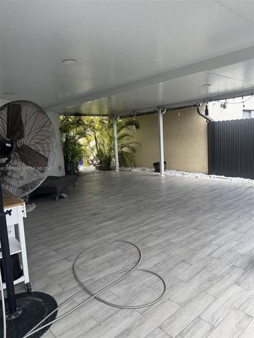 1131 SW 110th Avenue, Pembroke Pines, FL 33025