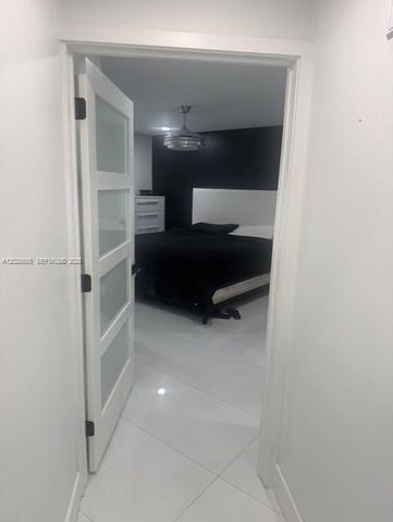 1131 SW 110th Avenue, Pembroke Pines, FL 33025
