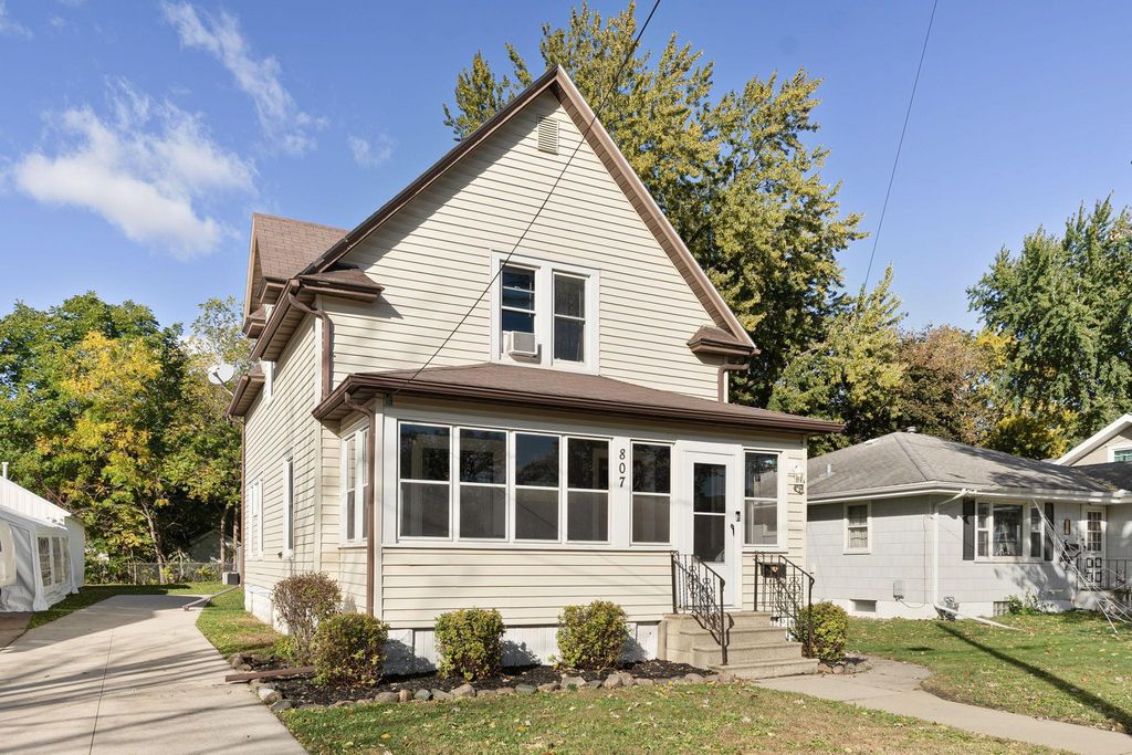 807 7th Avenue SE, Austin, MN 55912 — photo 2