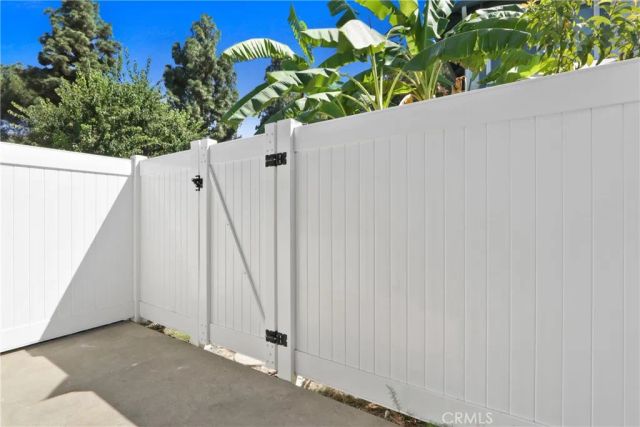 848 W Sierra Madre Avenue 1, Azusa, CA 91702