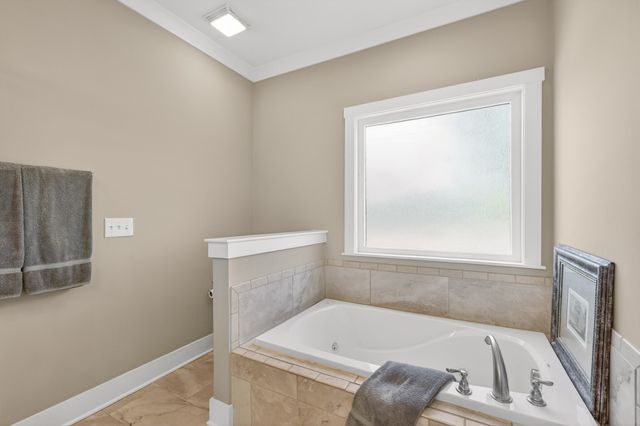 1825 Walking Dr, Murfreesboro, TN 37130