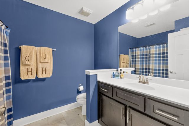 1825 Walking Dr, Murfreesboro, TN 37130