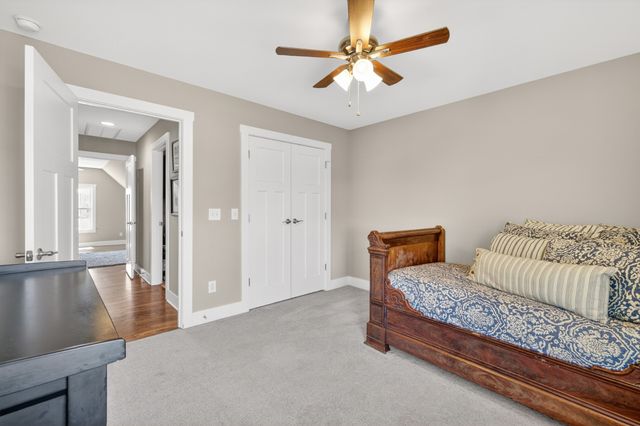 1825 Walking Dr, Murfreesboro, TN 37130
