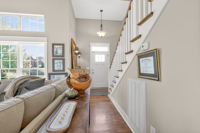 1825 Walking Dr, Murfreesboro, TN 37130