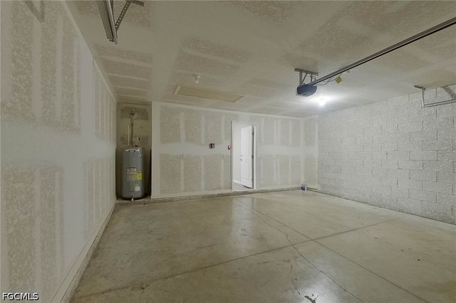 9131 Aegean CIR, Lehigh Acres, FL 33936