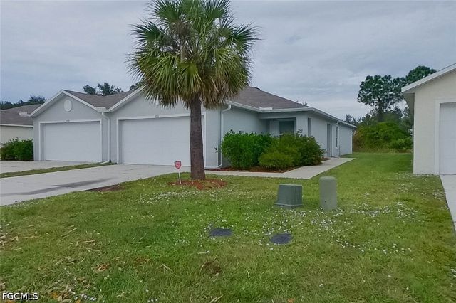 9131 Aegean CIR, Lehigh Acres, FL 33936