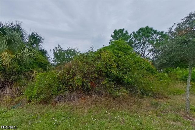 9131 Aegean CIR, Lehigh Acres, FL 33936