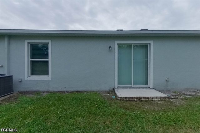 9131 Aegean CIR, Lehigh Acres, FL 33936