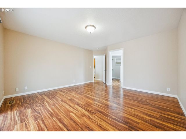 661 Nw CONNELL Ave, Hillsboro, OR 97124