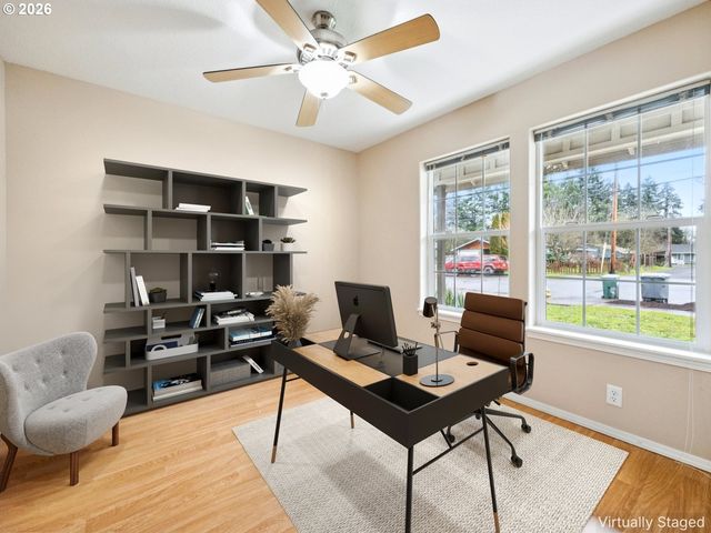 661 Nw CONNELL Ave, Hillsboro, OR 97124