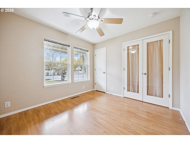 661 Nw CONNELL Ave, Hillsboro, OR 97124