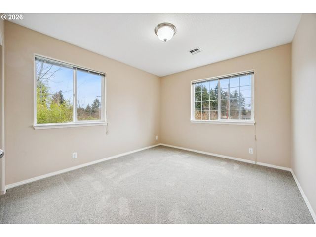 661 Nw CONNELL Ave, Hillsboro, OR 97124