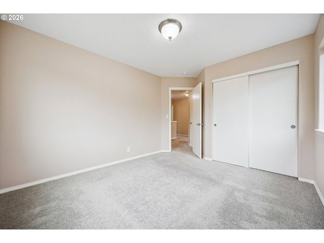 661 Nw CONNELL Ave, Hillsboro, OR 97124