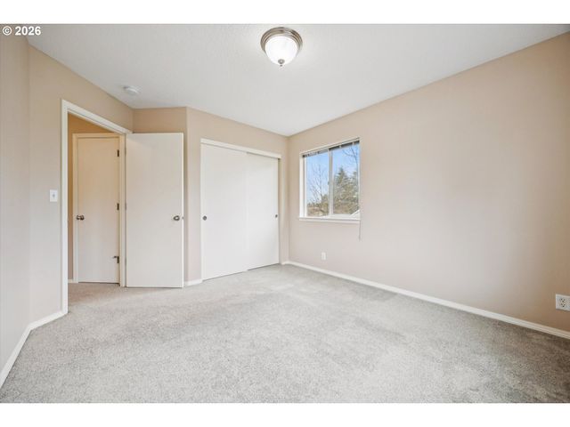 661 Nw CONNELL Ave, Hillsboro, OR 97124