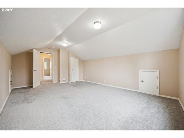 661 Nw CONNELL Ave, Hillsboro, OR 97124