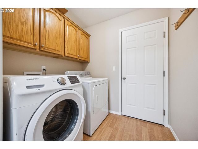 661 Nw CONNELL Ave, Hillsboro, OR 97124