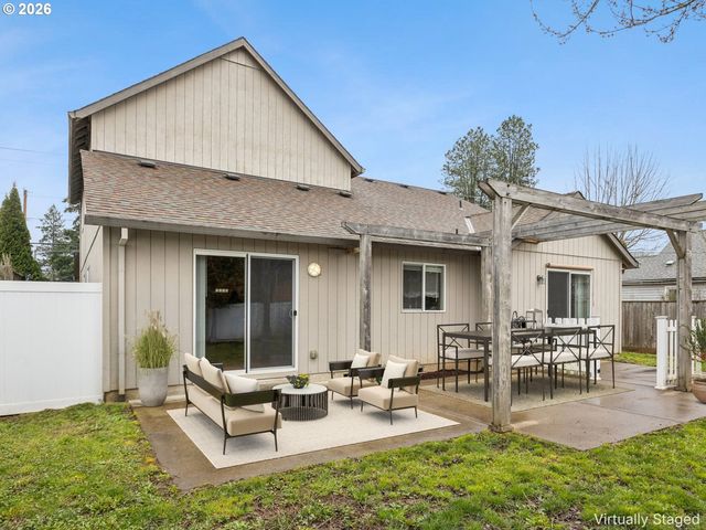 661 Nw CONNELL Ave, Hillsboro, OR 97124