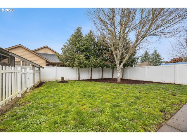 661 Nw CONNELL Ave, Hillsboro, OR 97124