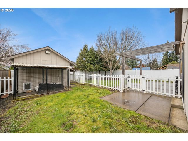661 Nw CONNELL Ave, Hillsboro, OR 97124